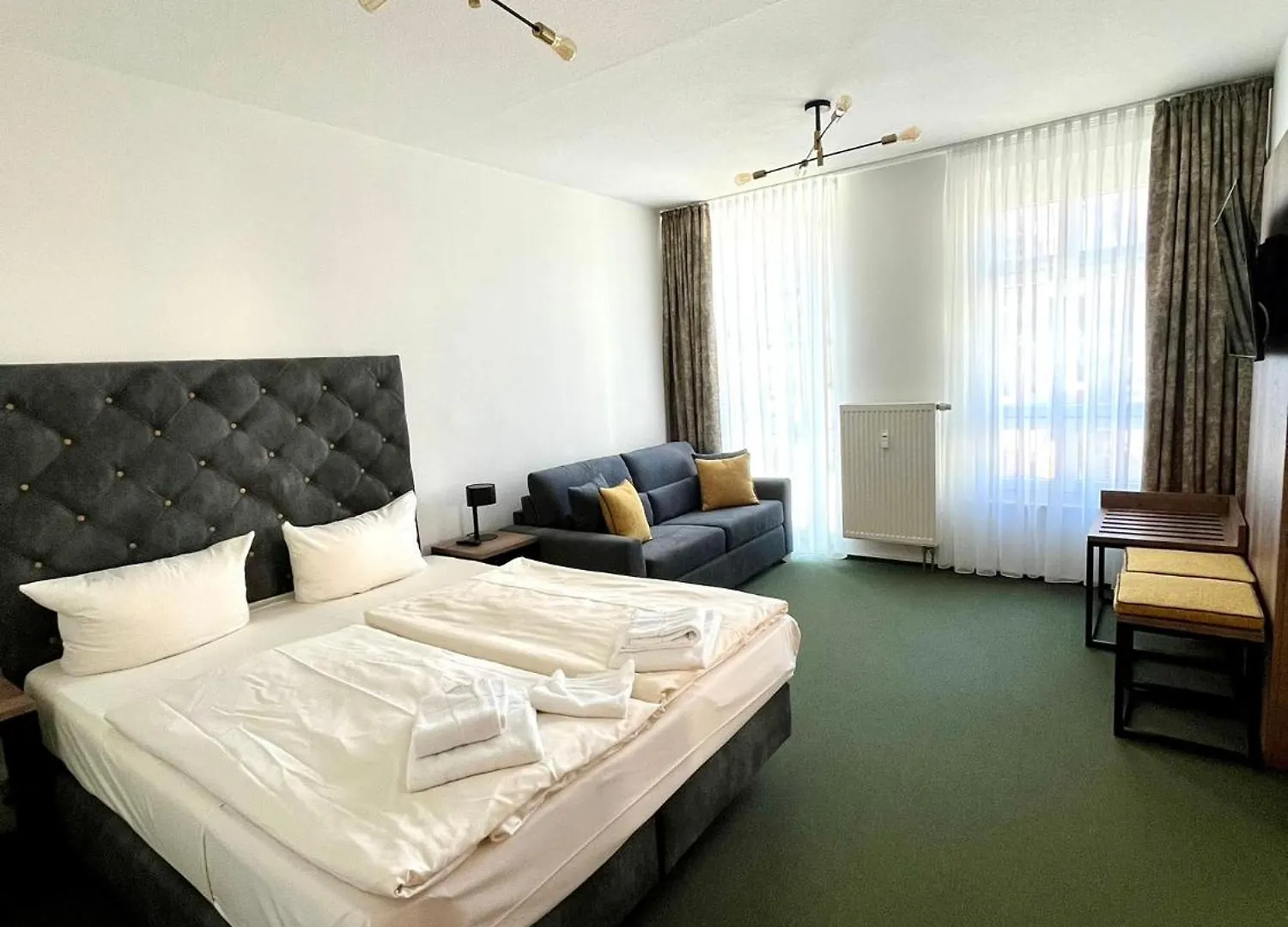 Apartment Grosses Familienapartment Mit Blick Zur Frauenkirche Dresden Germany