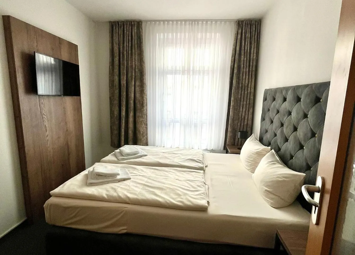 Grosses Familienapartment Mit Blick Zur Frauenkirche Dresden