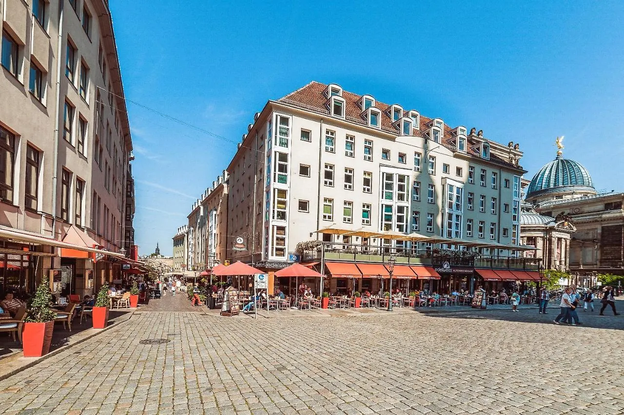Grosses Familienapartment Mit Blick Zur Frauenkirche Dresda Appartamento